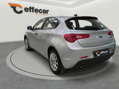 Alfa Romeo Giulietta 1.6 JTDm Super 120cv (4)