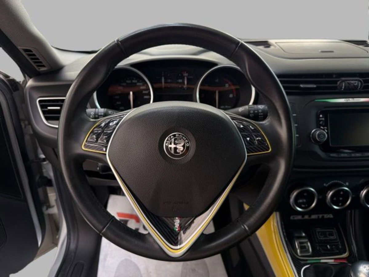 Alfa Romeo Giulietta 1.6 JTDm Giulietta 120cv (8)