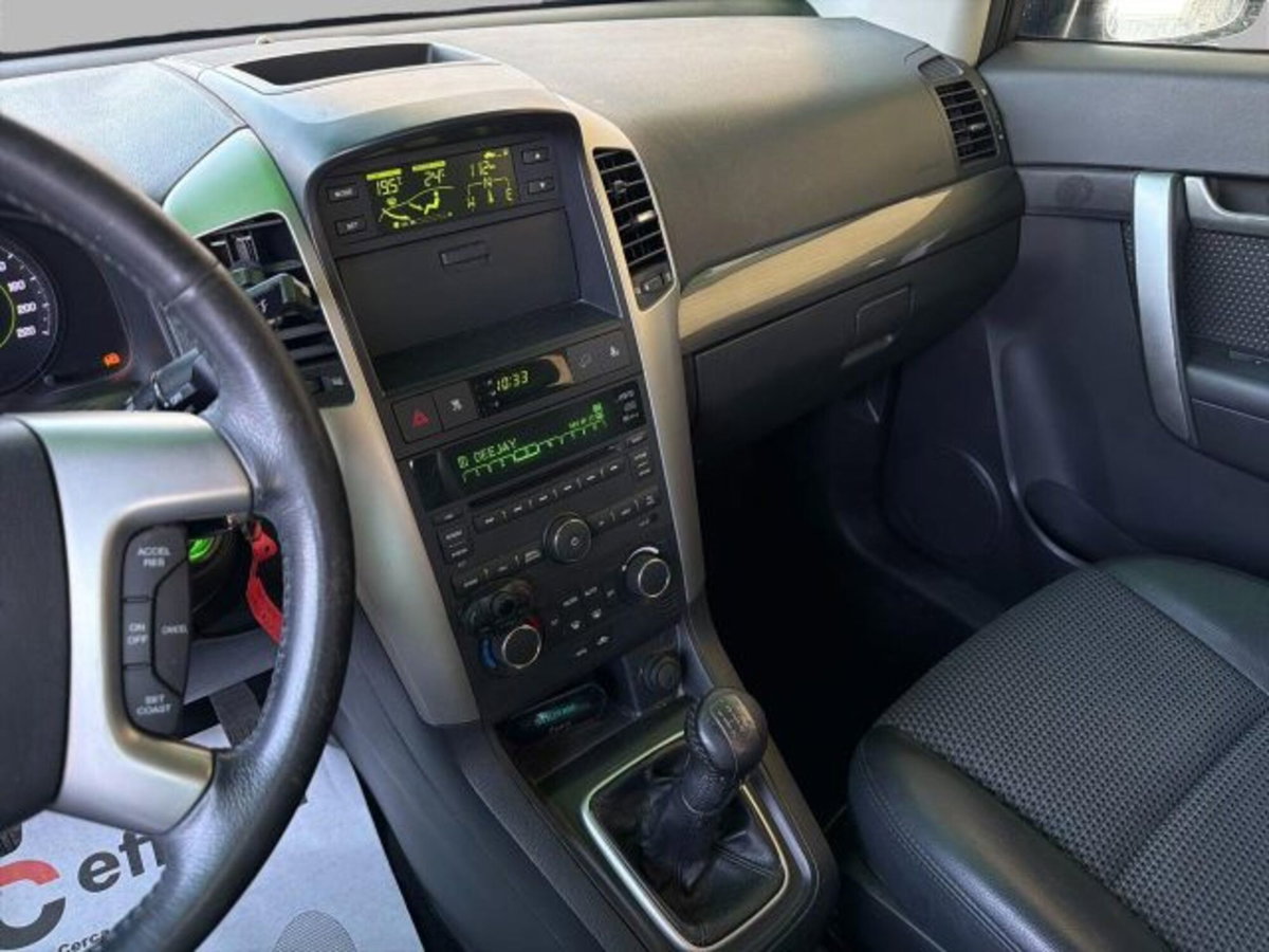 Chevrolet Captiva 2.0 VCDi 2WD (10)