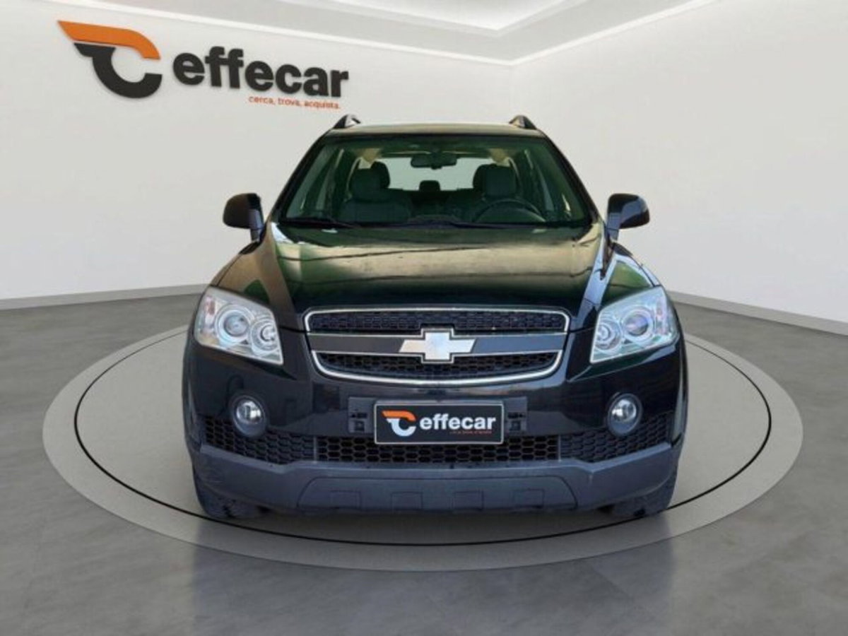 Chevrolet Captiva 2.0 VCDi 2WD (2)