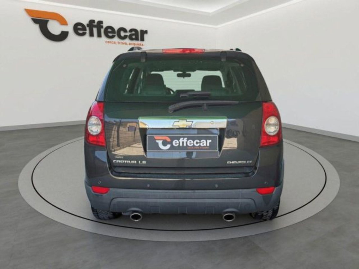 Chevrolet Captiva 2.0 VCDi 2WD (5)