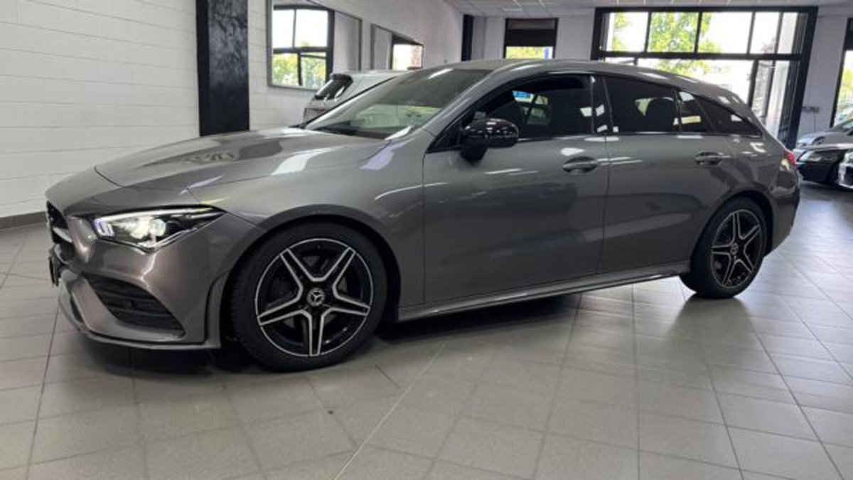 Mercedes-Benz CLA Shooting Brake 200 d Automatic 4Matic Shooting Brake Premium (2)