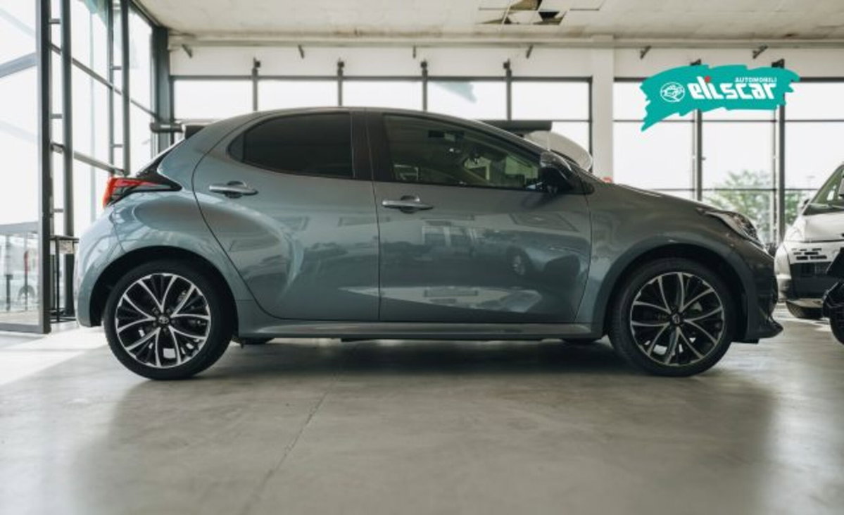 Toyota Yaris Cross 1.5 Hybrid 5p. E-CVT Premiere (4)