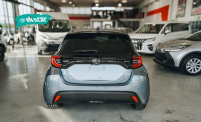 Toyota Yaris 1.5 Hybrid 5 porte Y20 Bitone (5)