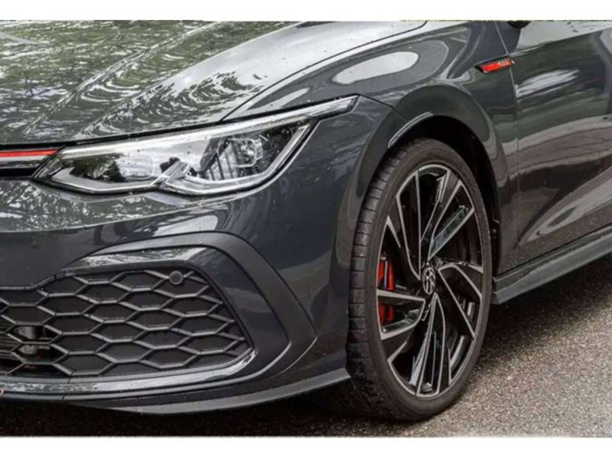 Volkswagen Golf 2.0 tsi GTI MT Ultimate 245cv (7)