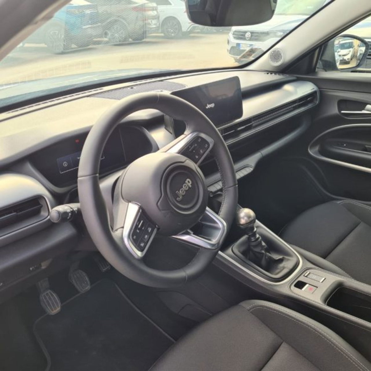 Jeep Avenger 1.2 turbo Summit fwd 100cv (10)
