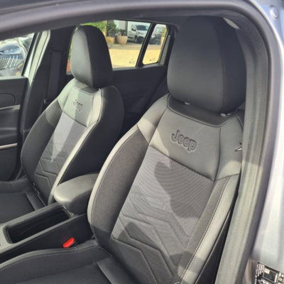 Jeep Avenger 1.2 turbo Summit fwd 100cv (9)