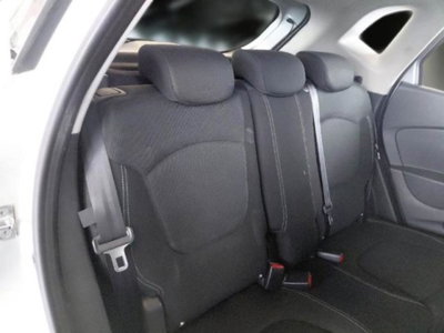 Renault Captur dCi 8V 90 CV Business (13)