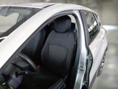 Renault Captur dCi 8V 90 CV Business (9)