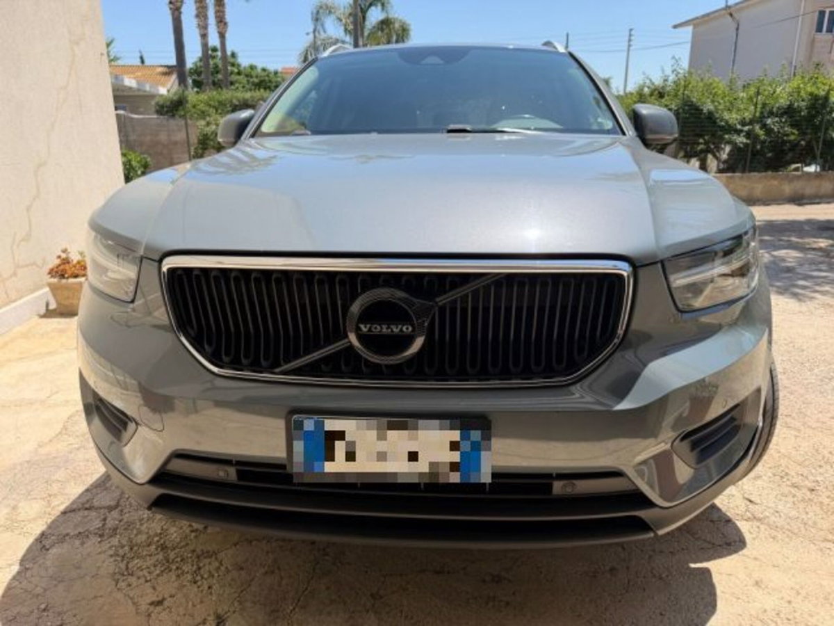 Volvo XC40 D3 AWD Momentum (6)