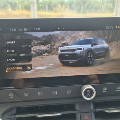 Jeep Compass 1.2 turbo e-hybrid mhev First Edition fwd 145cv edct6 (14)