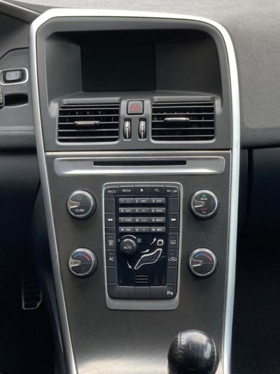 Volvo XC60 DRIVe R-design (10)