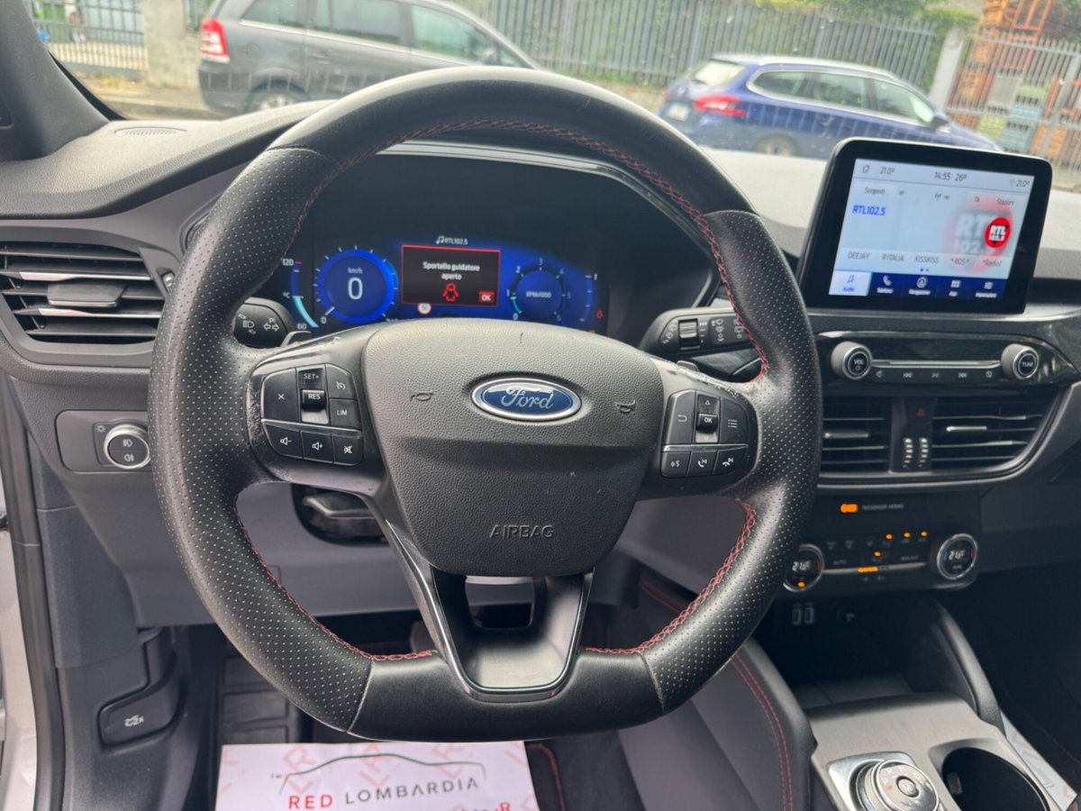 Ford Kuga 1.5 EcoBlue 120 CV 2WD ST-Line (18)