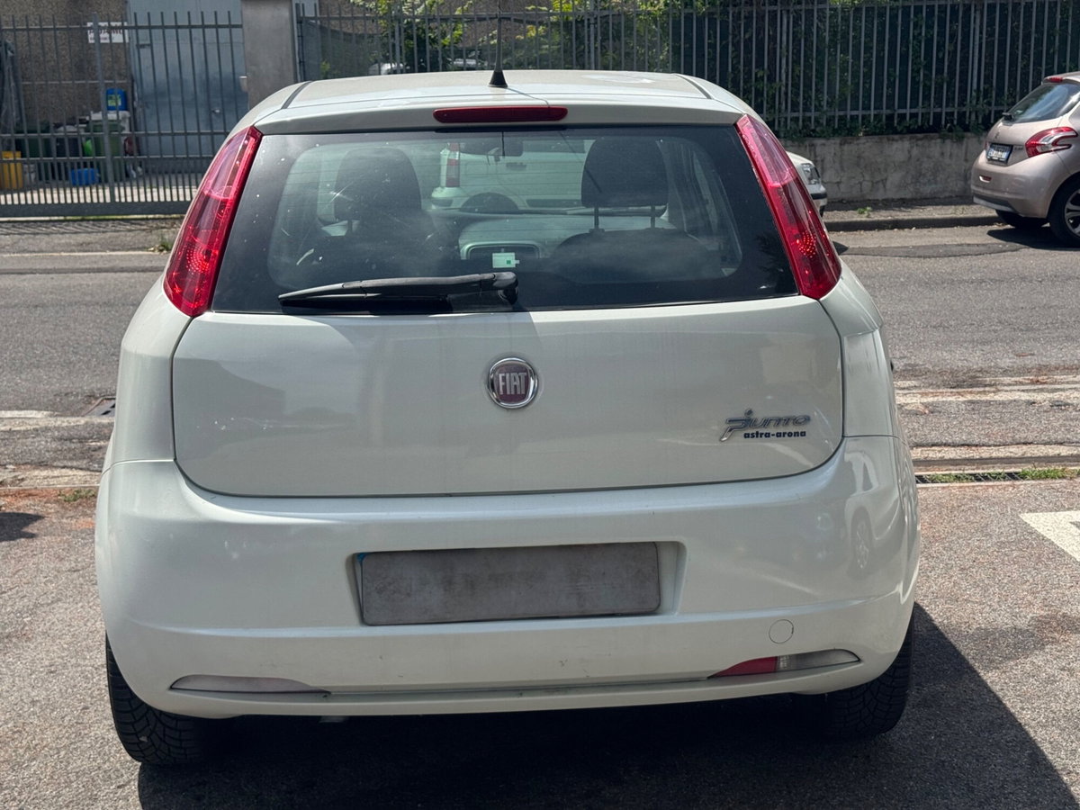 Fiat Grande Punto 1.3 MJT 75 CV 3 porte S&S Actual (5)