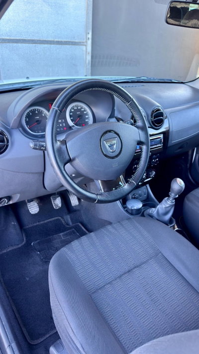 Dacia Duster 1.5 dCi 110CV 4x2 Lauréate (9)