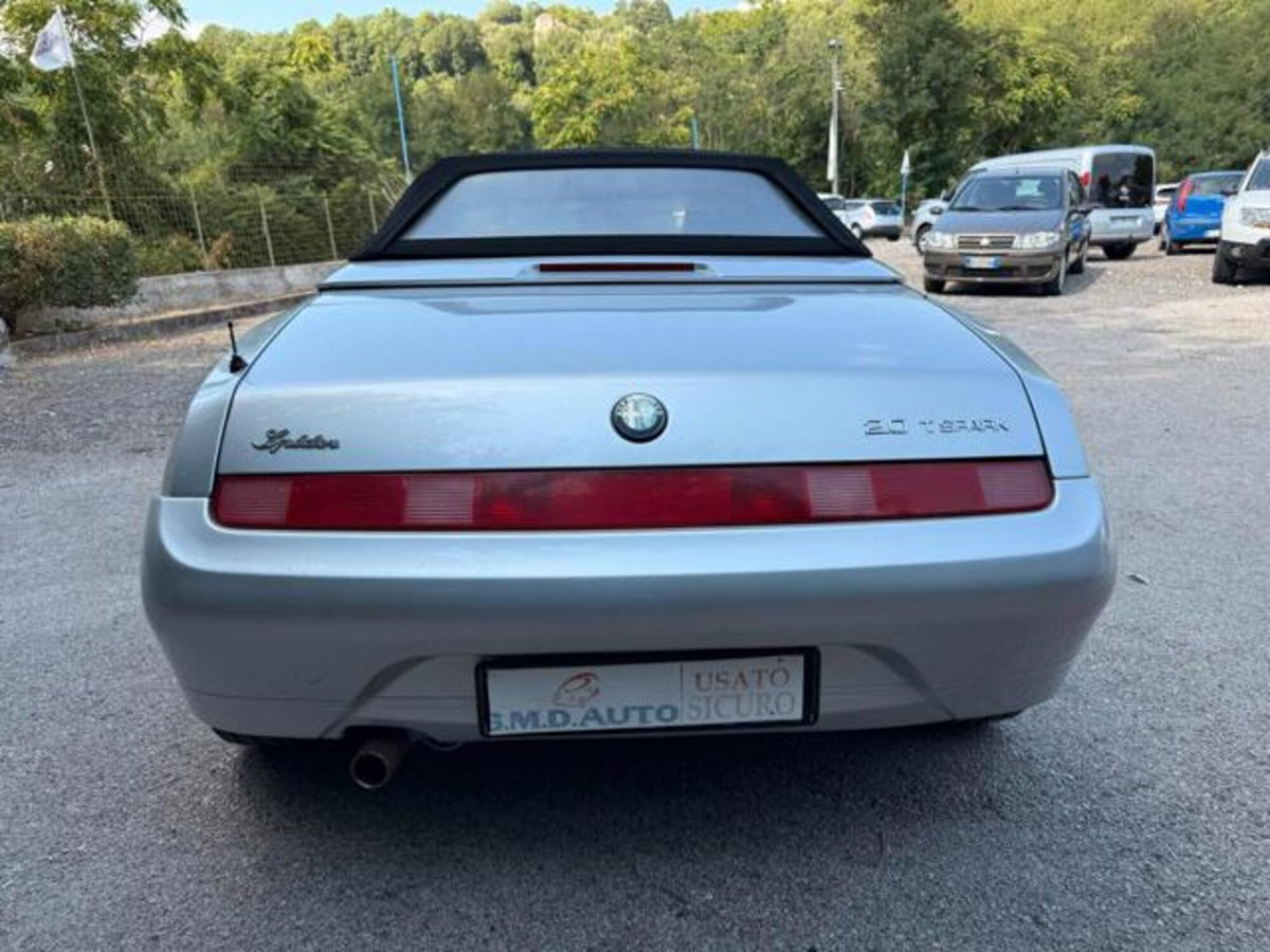 Alfa Romeo Spider 2.0i 16V Twin Spark cat Lux (10)