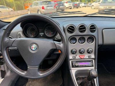 Alfa Romeo Spider 2.0i 16V Twin Spark cat Lux (5)