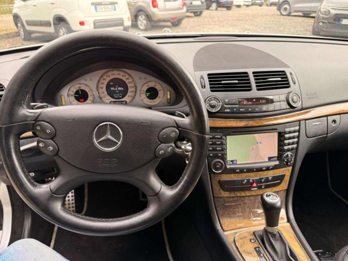 Mercedes-Benz Classe E 320 CDI cat EVO Avantgarde (10)