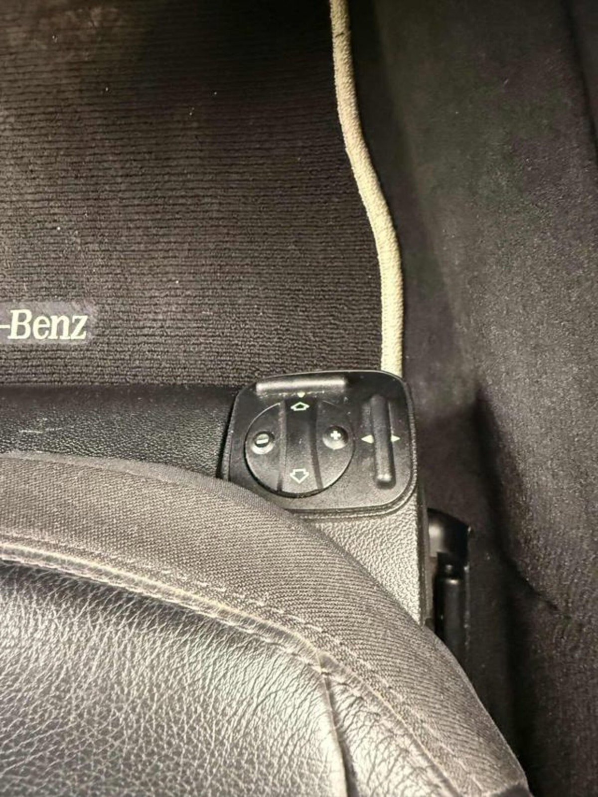 Mercedes-Benz Classe E 320 CDI cat EVO Avantgarde (11)