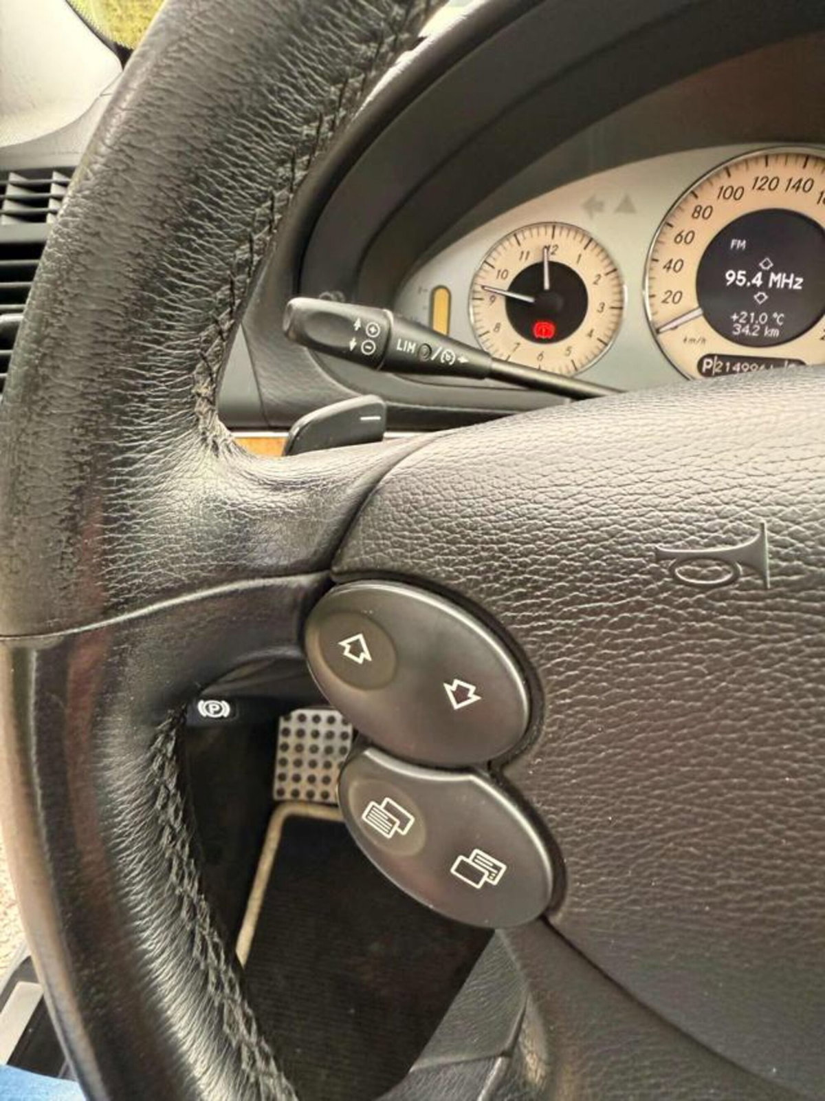 Mercedes-Benz Classe E 320 CDI cat EVO Avantgarde (14)