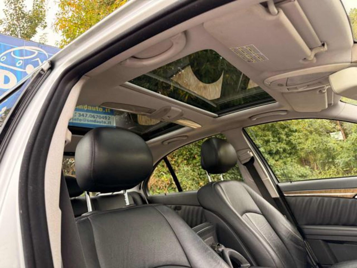 Mercedes-Benz Classe E 320 CDI cat EVO Avantgarde (18)