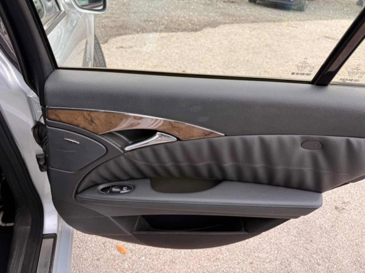 Mercedes-Benz Classe E 320 CDI cat EVO Avantgarde (20)