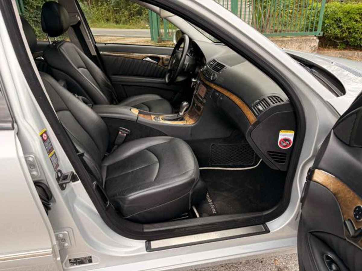 Mercedes-Benz Classe E 320 CDI cat EVO Avantgarde (5)