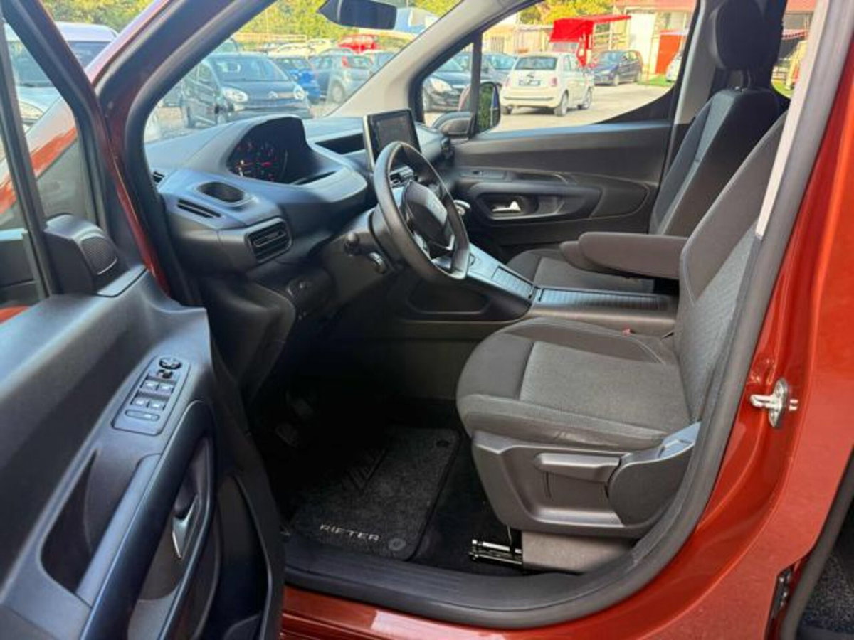 Peugeot Rifter BlueHDi 130 S&S EAT8 Allure Standard (12)