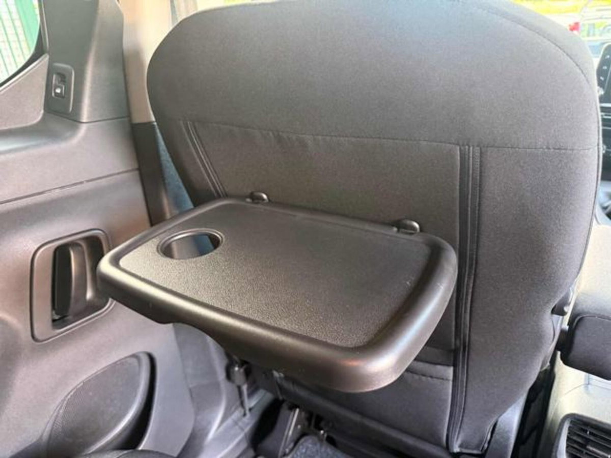 Peugeot Rifter BlueHDi 130 S&S EAT8 Allure Standard (16)
