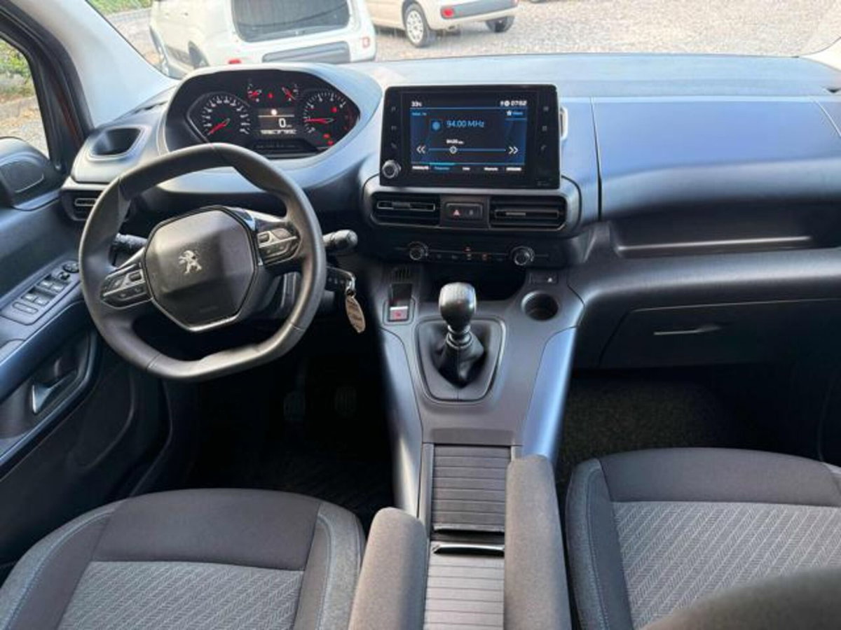 Peugeot Rifter BlueHDi 130 S&S EAT8 Allure Standard (4)