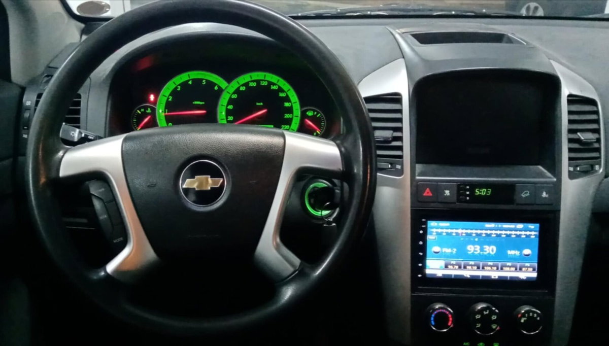 Chevrolet Captiva 2.0 VCDi LTZ (10)