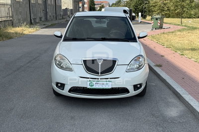 Lancia Ypsilon 1.2 Argento (2)