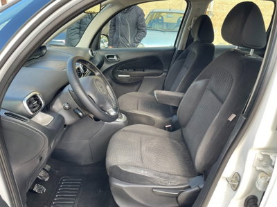 Citroen C3 Picasso 1.6 HDi 90 airdream Exclusive Style (11)