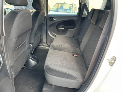 Citroen C3 Picasso 1.6 HDi 90 airdream Exclusive Style (14)