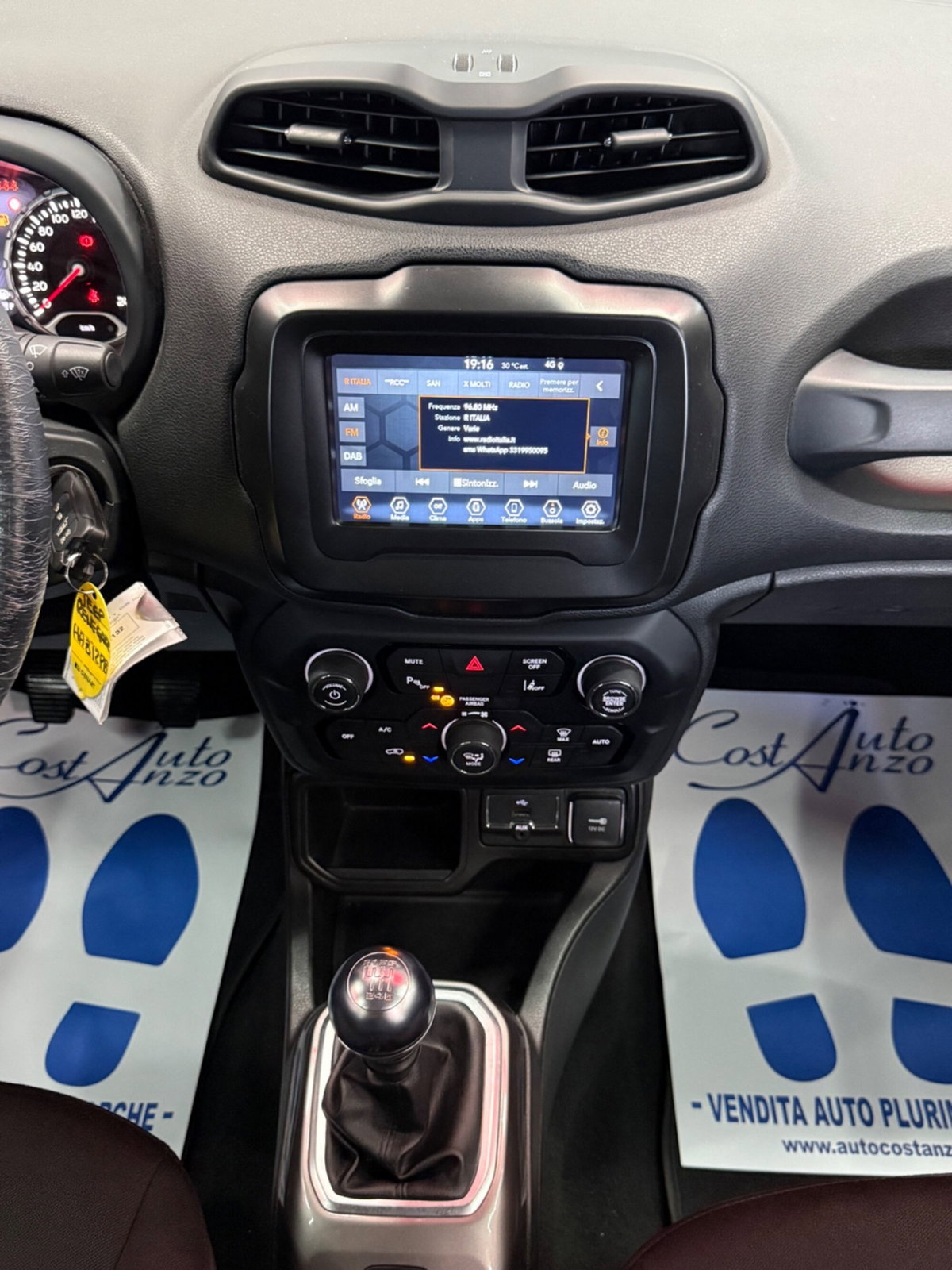 Jeep Renegade 1.6 Mjt 130 CV Limited (12)