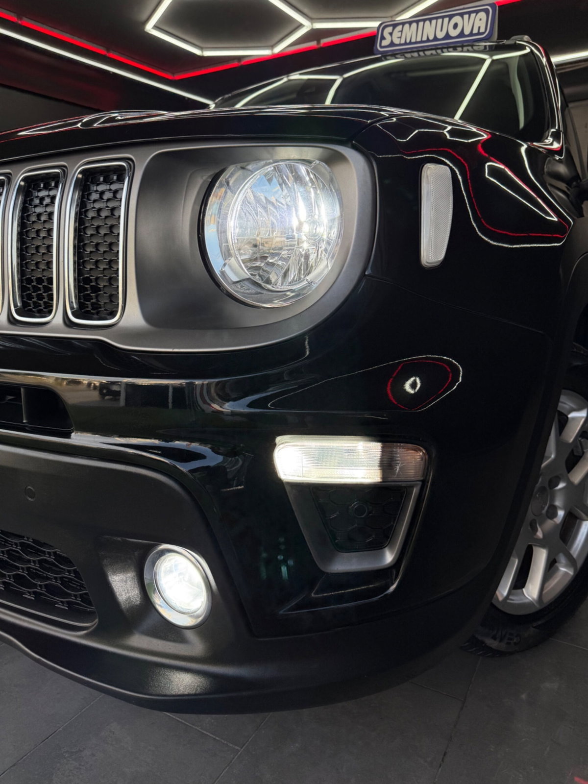 Jeep Renegade 1.6 Mjt 130 CV Limited (17)