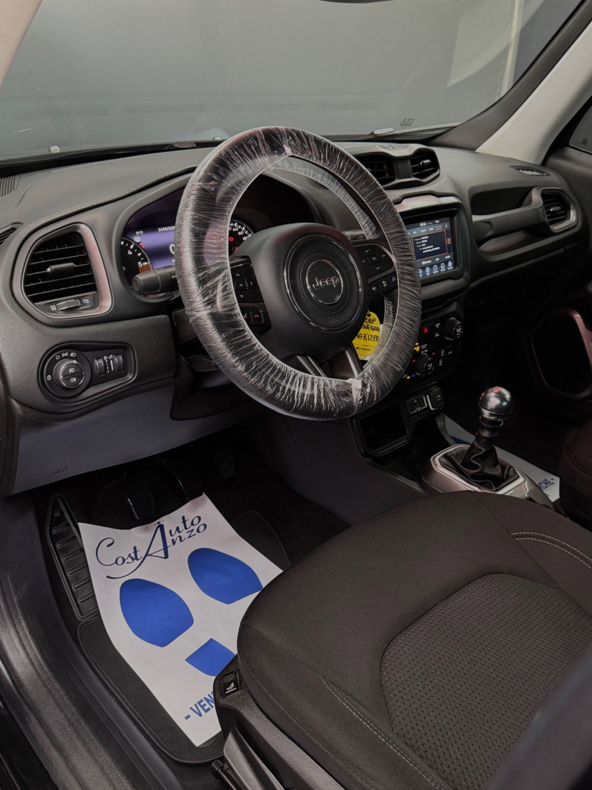 Jeep Renegade 1.6 Mjt 130 CV Limited (8)