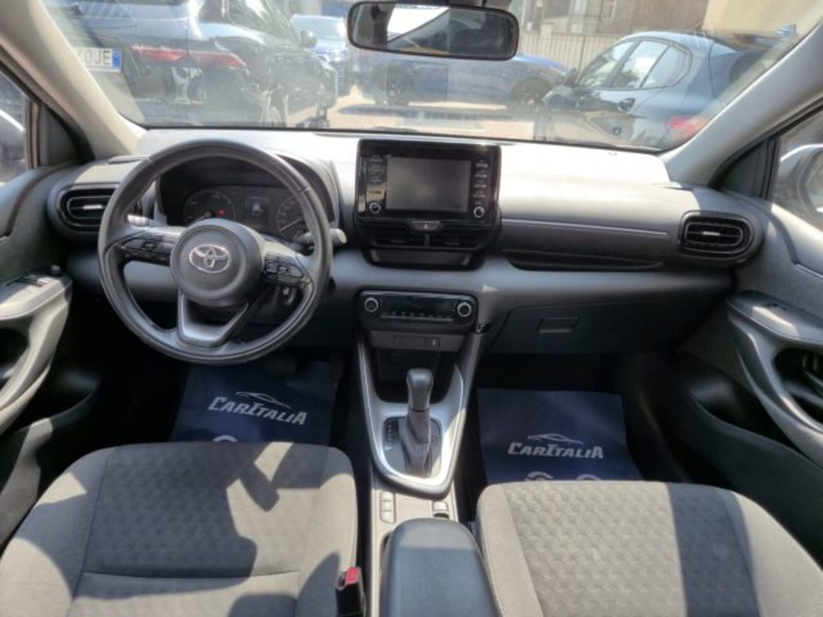 Toyota Yaris 1.5 Hybrid 5 porte Energy (13)