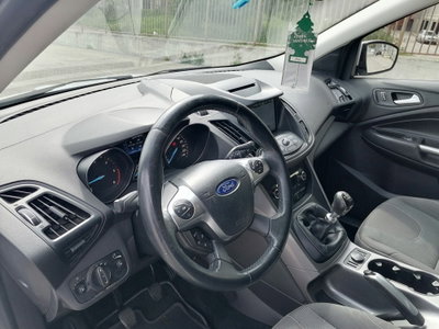 Ford Kuga 2.0 TDCI 120 CV S&S 2WD Titanium (12)