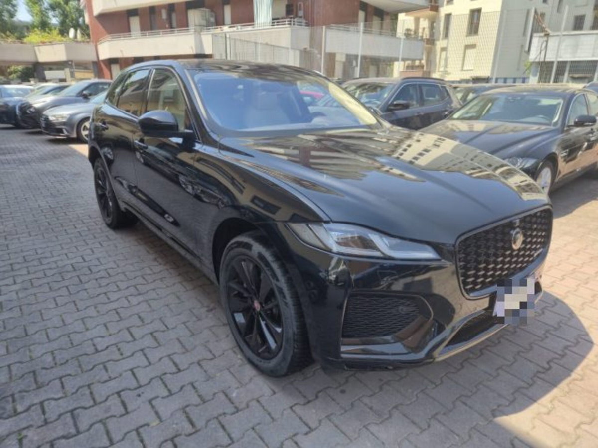 Jaguar F-Pace 2.0 D 204 CV AWD aut. R-Dynamic SE Greenstone (3)