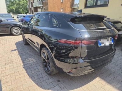 Jaguar F-Pace 2.0 D 204 CV AWD aut. R-Dynamic SE Greenstone (6)