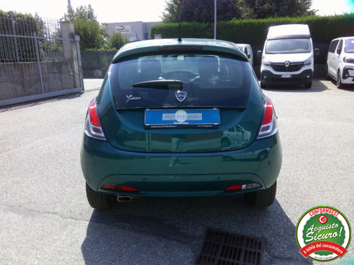 Lancia Ypsilon 1.2 69 CV 5 porte GPL Ecochic Gold (4)
