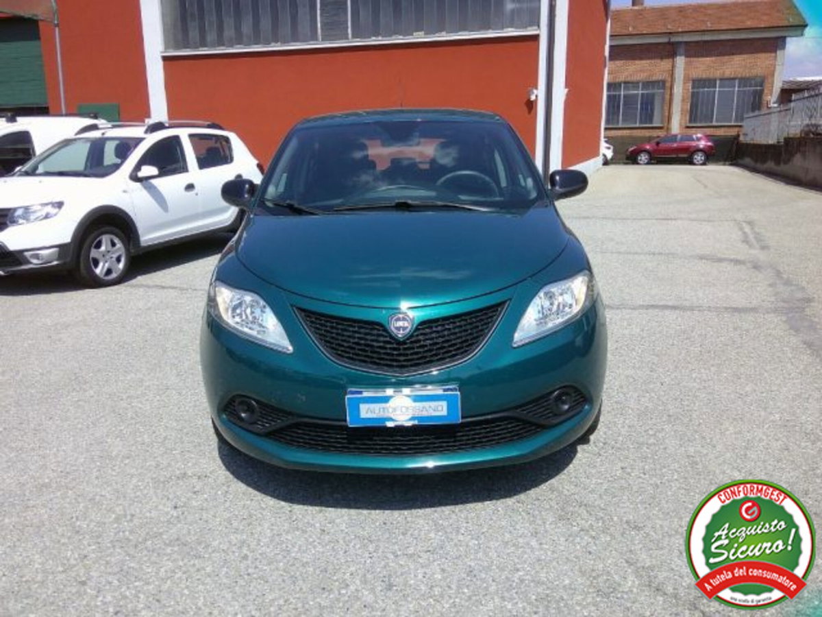 Lancia Ypsilon 1.2 69 CV 5 porte GPL Ecochic Gold (8)
