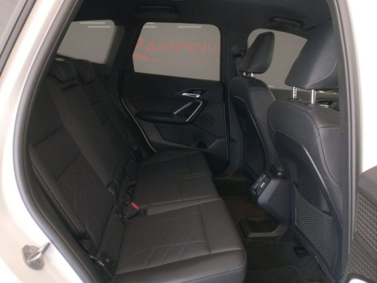 BMW X1 sDrive 18d xLine (18)