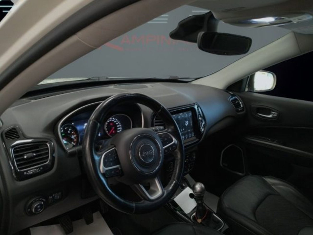 Jeep Compass 1.6 Multijet II 2WD Limited (14)