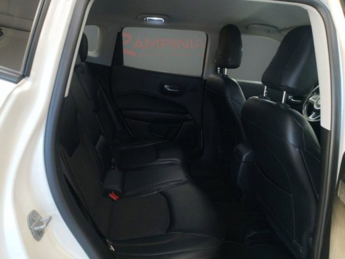 Jeep Compass 1.6 Multijet II 2WD Limited (17)
