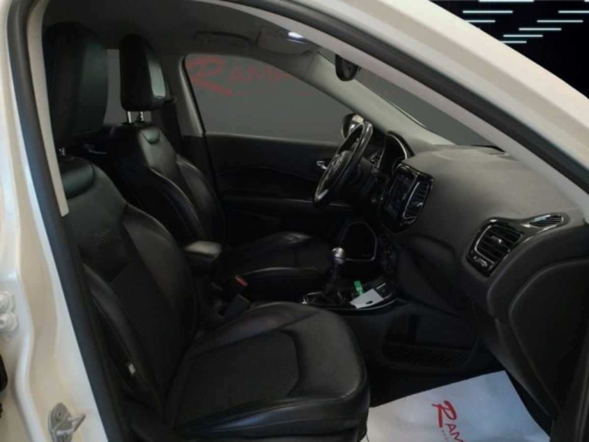 Jeep Compass 1.6 Multijet II 2WD Limited (18)