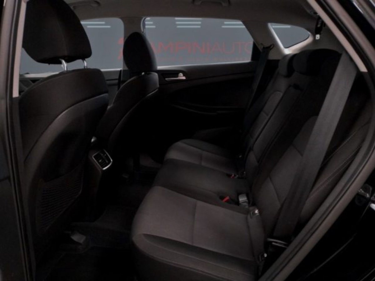 Hyundai Tucson 1.6 CRDi XTech (16)