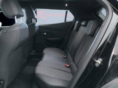 Peugeot 2008 BlueHDi 130 S&S EAT8 Allure Pack (15)