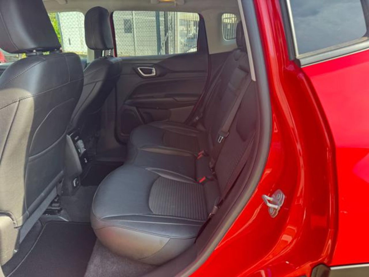Jeep Compass 1.5 Turbo T4 130CV MHEV 2WD Limited (9)